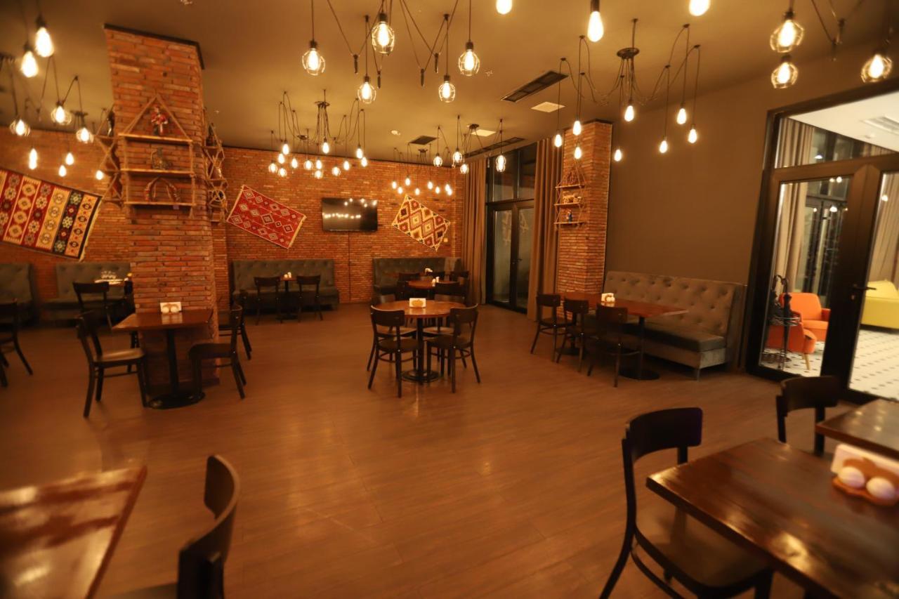Bricks Hotel Tbilisi Luaran gambar