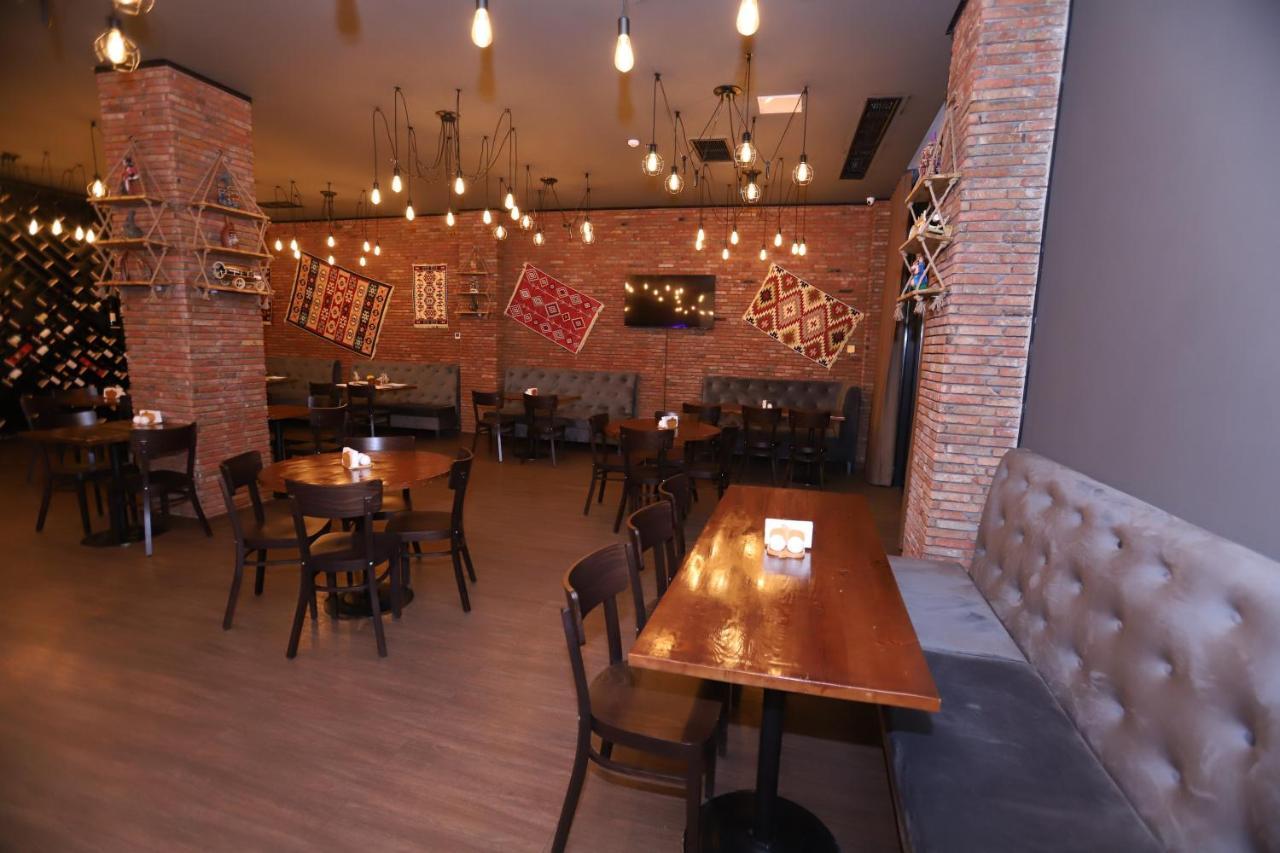 Bricks Hotel Tbilisi Luaran gambar